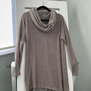 Barefoot dreams cozy sweater